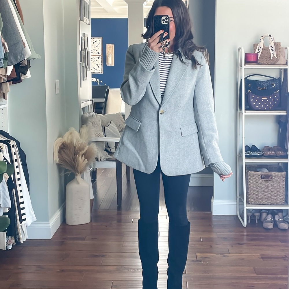 Stylish Gray Blazer